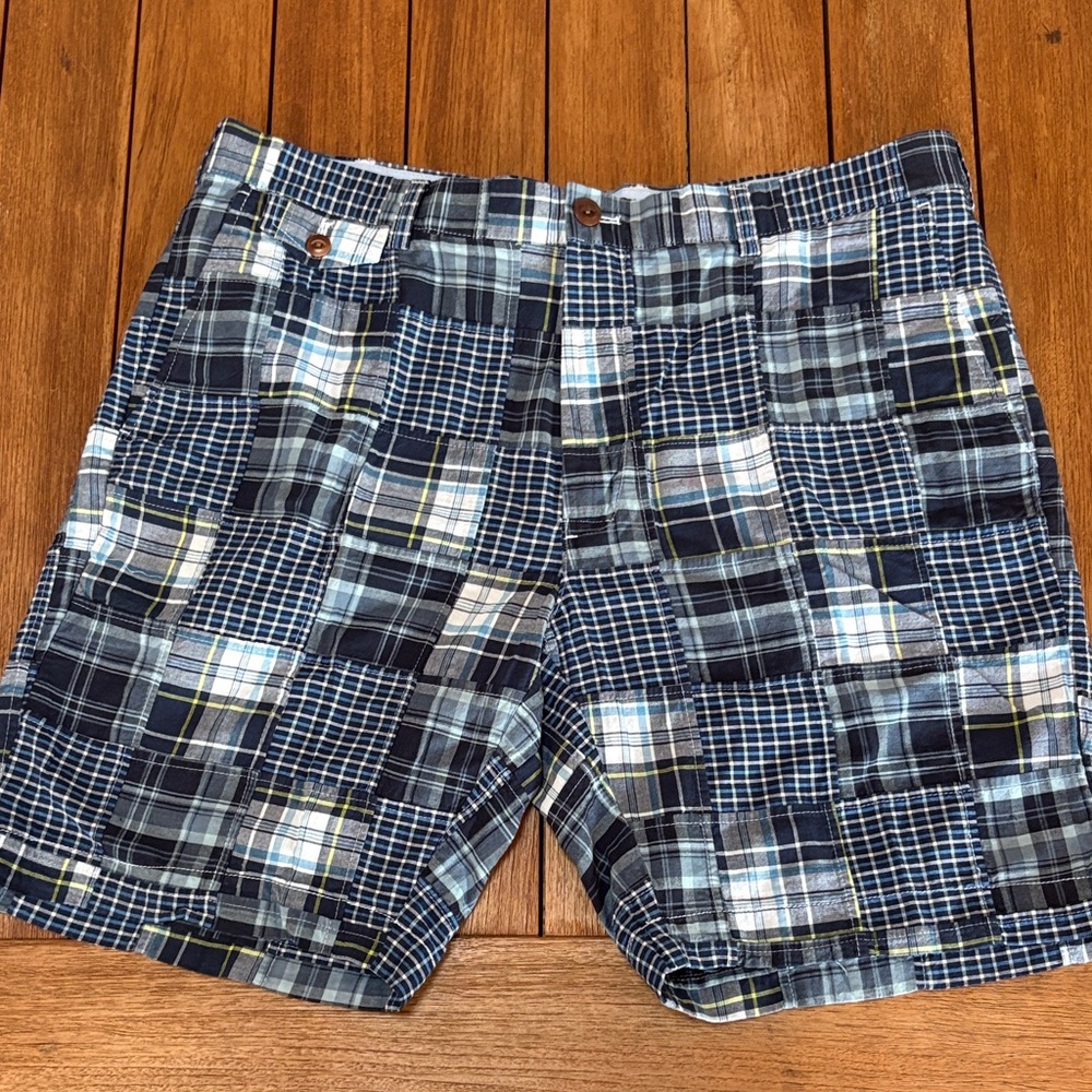 NEW Brooks Brothers Madras Men's Flat Front Shorts